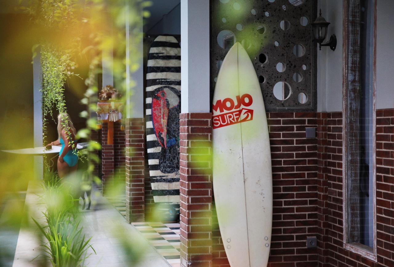 Mojosurf Camp Canggu Esterno foto