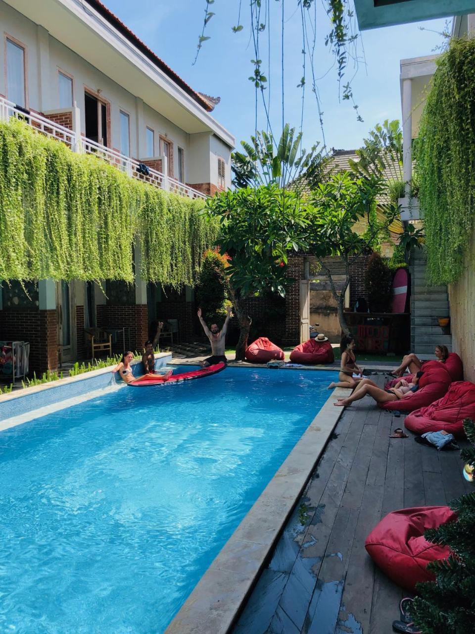 Mojosurf Camp Canggu Esterno foto